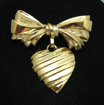 I Love You Mother Heart And Bow Brooch Vintage Pin Goldtone Avon Valetine&#39;s Day - £13.51 GBP