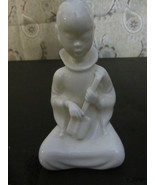 VINTAGE #8069 WHITE CHINESE PORCELAIN GUITAR PLAYER FIGURINE - £7.98 GBP