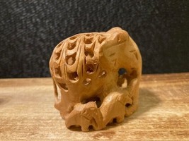 Hand Carved Under Cut Wood Lattice Elephant Mother Elephant Hidden Insid... - €8,12 EUR
