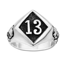 Gothic Lucky Number 13 Round Halloween Skull Sterling Silver Ring-11 - £24.53 GBP