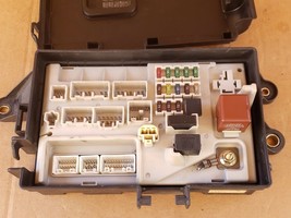 01-04 Lexus LS430 Rear Trunk Fusebox Relay Junction Box 82670-50072 image 6