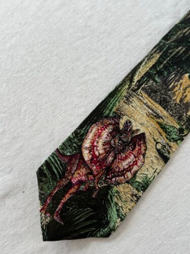 Jurassic Park Dilophosaurus Spitter Tie UCS Amblin MPB New Without Tags - $19.77