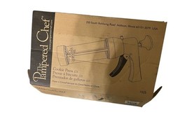 The Pampered Chef 1525 Cookie Press with 14 Discs - White - BRAND NEW - $108.20 MXN
