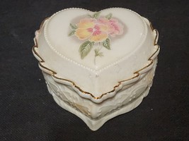 Heritage House Celebration of Love &#39;Love Me Tender&#39; Porcelain Heart Music Box - £10.35 GBP