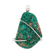 Stones Desire Dioptase Stone Pendant Necklace (22&quot;) Green - £151.94 GBP