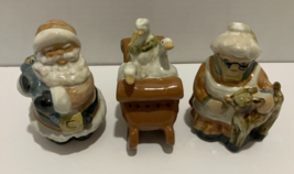 Louisville Stoneware Santa Mrs. Claus &amp; Sleigh Geese Christmas Figurines 4.5 in. - £58.05 GBP