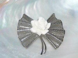 Vintage Pleated Silvertone Fan with White Carved Plastic Celluloid Rose Flower - £8.33 GBP