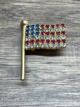USA American Flag Lapel Pin Red White &amp; Blue Estate Fashion Jewelry Find KG - $150.34 MXN