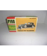 Pyro Table Top Classics C346-79  &#39;31 Cadillac Towne Car 1:32 Scale 1965 - $29.98