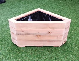 Willow Corner Triangle Wooden Planter - £42.26 GBP