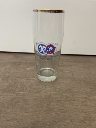 Hacker-Pschorr Pilsner Himmel der Bayern Munchen .5L Glass w/ Worn Gold Rim - $12.00