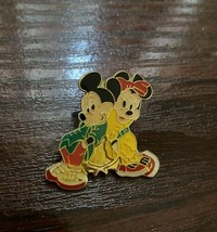 Vintage Walt Disney Mickey &amp; Mini 90’s Metal Pin Badge vtd - £8.05 GBP