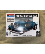 Revell 1:25 32 Ford Street Rod - €33,15 EUR Revell 1:25 32 Ford Street Rod - €33,15 EUR