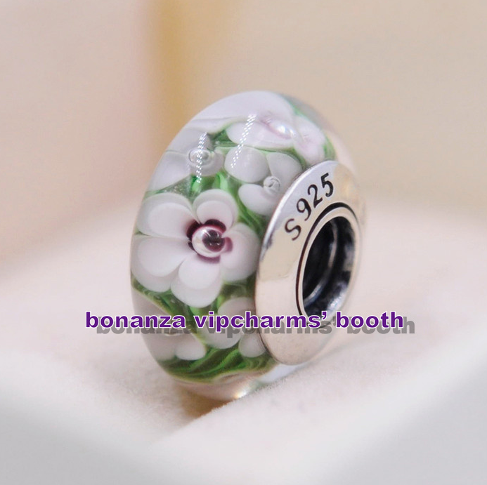 925 Sterling Silver Handmade Glass Bead Lampwork White Flowers Murano Glass Char - £3.34 GBP