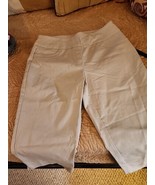 Ruby Rd. Capri Pants Women&#39;s Petite Medium Ivory Flat Front  Stretch - £8.88 GBP