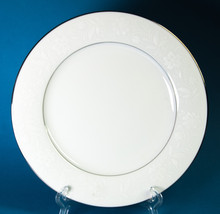 Noritake Ranier Salad/Dessert Plate 6909 Fine China White Flowers Platinum Trim - £5.99 GBP