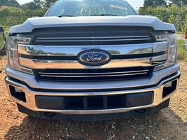 Grille Lariat 2 Horizontal Main Bars Fits 18-20 FORD F150 PICKUP 104880949 - $754.38