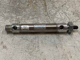 Norgren RLC02A-DAD-AA00 Double Acting Pneumatic Cylinder 532251.600 F06-UM - $28.50