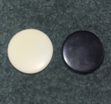 Vintage Backgammon Replacement Black &amp; Cream/White 1&quot; X 3/16” - $6.76 CAD