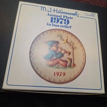 Vintage German Goebel M.J. &quot;Hummel&quot; Annual Plate 1979 - £9.35 GBP