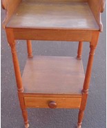 Antique Early American Washstand – Solid Maple – Turned Legs –Original K... - $713.09 CAD