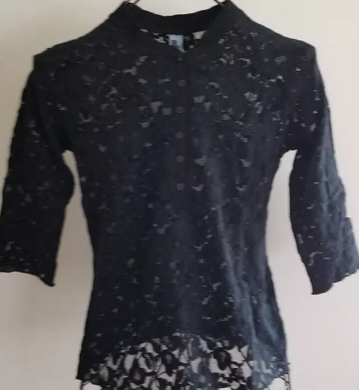 BK France Brand ~ Womens Lace Top ~ Black Color ~ Size 0/Small ~ 3/4 Sleeve - $14.96