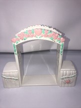 Fisher Price Loving Family Dollhouse Wedding Arch Musical Sounds Works - $17.33