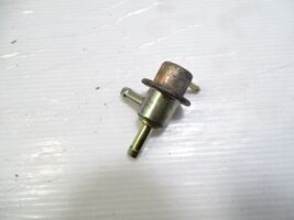 Mercedes R230 SL55 SL500 valve fuel pressure PIERBURG 2304760332 - $2,751.43 MXN