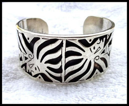 Sterling Silver Taxco Mexico Aztec Design Cutout Cuff Bracelet  - £157.27 GBP