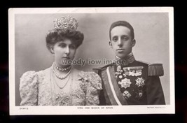 r4024 - King Alfonso XIII &amp; Queen Victoria in their Royal Regalia - postcard - $2.54