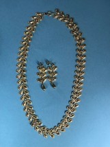 Vintage Demi Avon Marked Goldtone Abstract Two Leaf Necklace &amp; Post Dang... - $24.13
