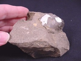 R408-M) 11 oz natural white Herkimer diamonds quartz crystals matrix NY specimen - £50.63 GBP