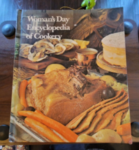 Woman&#39;s Day Encyclopedia Of Cookery Volume 1 1973 Hardcover Cookbook - £7.19 GBP