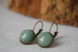 Green aventurine vintage earrings, Gemstone, Round, Green stone, Dangle, Antique - £24.70 GBP