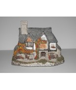 Vintage &quot;Hogs Head Beer House&quot; David Winter Cottages 1985 - Collectible ... - $16.52