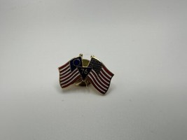 Vintage USA 1776 Patriot Flags 2.4cm Lapel Pin  - $15.84
