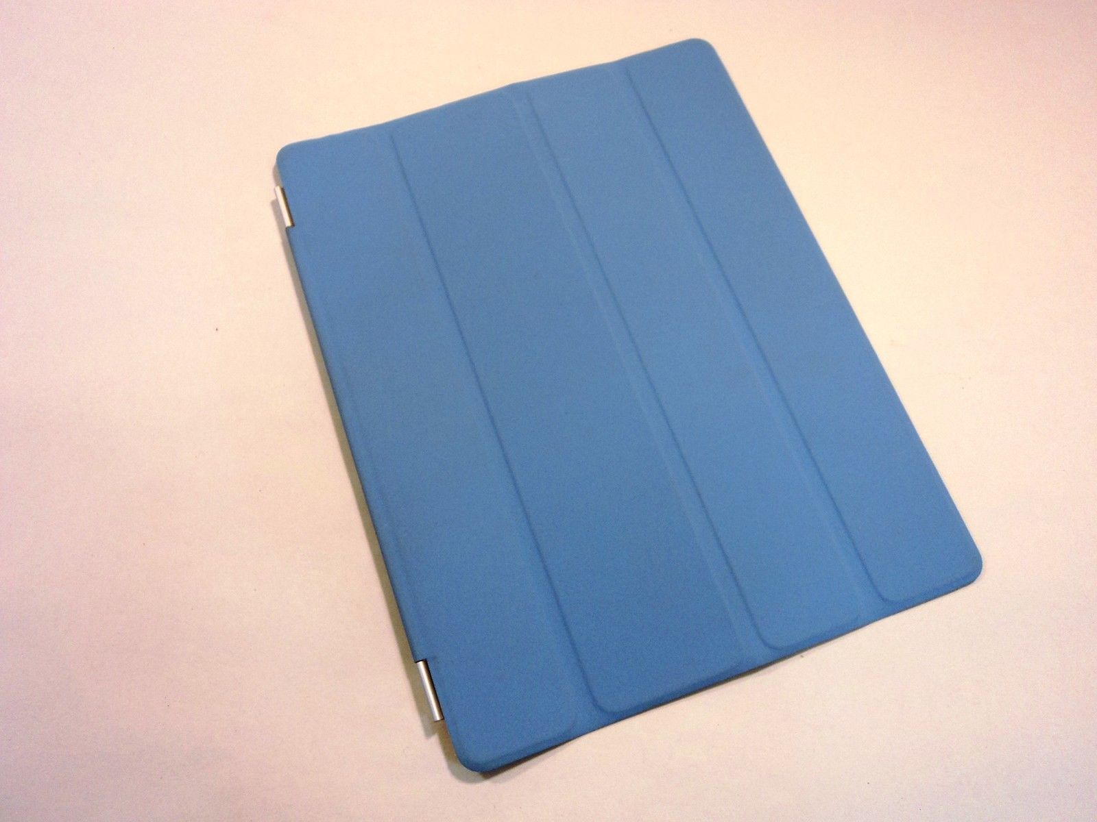 Apple Smart Cover for iPad 2 Blue/Gray Genuine OEM MD310LL/A - $16.56