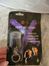 X-Files Light Up Keychain XF1001-Brand New-SHIPS N 24 Hours - £23.61 GBP