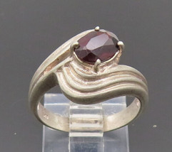 925 Silver - Vintage Oval Garnet Swirly Carved Solid Ring Sz 7.25 - RG26767 - £26.69 GBP