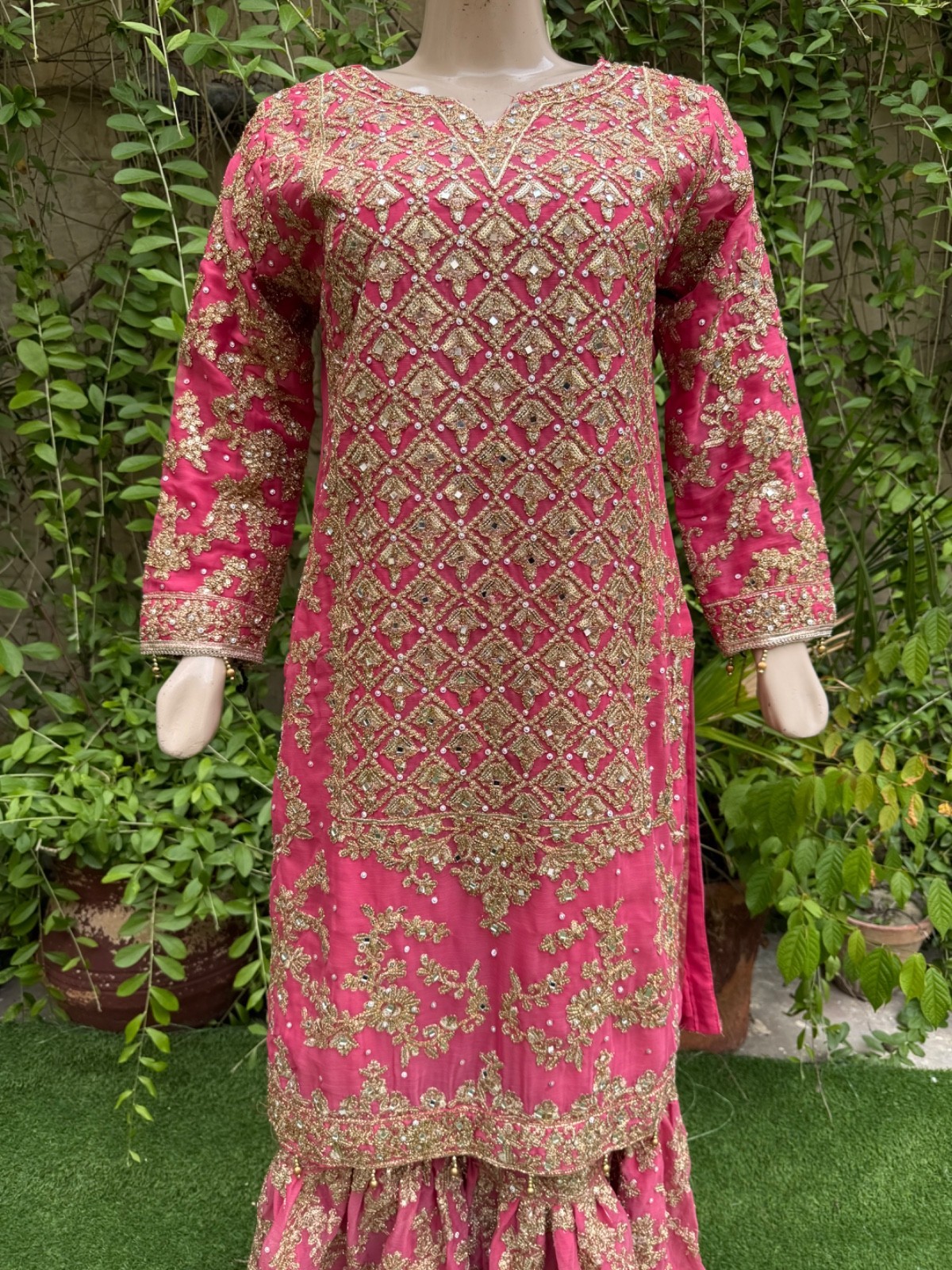 Pakistani Coral Pink Straight Style Embroidered Sequins Chiffon Gharara Dress,M Item image 4