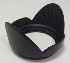 Plastic Petal Flower Lens Hood 55mm twist on type unknown brand  6308008 - $11.83