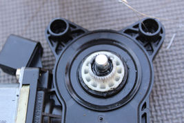 2001-2006 w215 MERCEDES CL500 DOOR WINDOW MOTOR V412 image 5