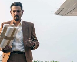 Narcos Mexico Diego Luna as Felix Gallardo in suit by airplane 11x14 photo - £15.72 GBP