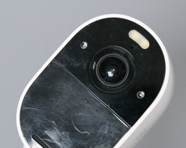 Arlo Essential VMK2430Y Spotlight 4-Camera Wireless 1080p Surveillance System image 4