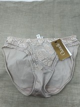 Chantelle Beige Floral Lace Brief Lingerie Panty  Size Small - $475.72 MXN
