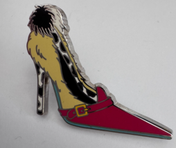 Disney 101 Dalmatians Cruella Deville Shoe Villains Pin 2013 - $9.89