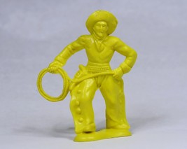Beton-Bergen Cowboy with Lasso Yellow Figure Vintage 1940s Wild West Toy 04104 - £7.75 GBP
