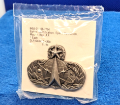 USAF Air Force Qualification Space Operation Master Reg AF Badge 1984 Sealed - $8.50