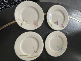 Set of 4 Crate &amp; Barrel Floral Dinner Plates - $553.61 MXN