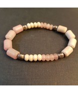 Pink &amp; Beige Natural Stone Bead Stretch Bracelet - $148.62 MXN